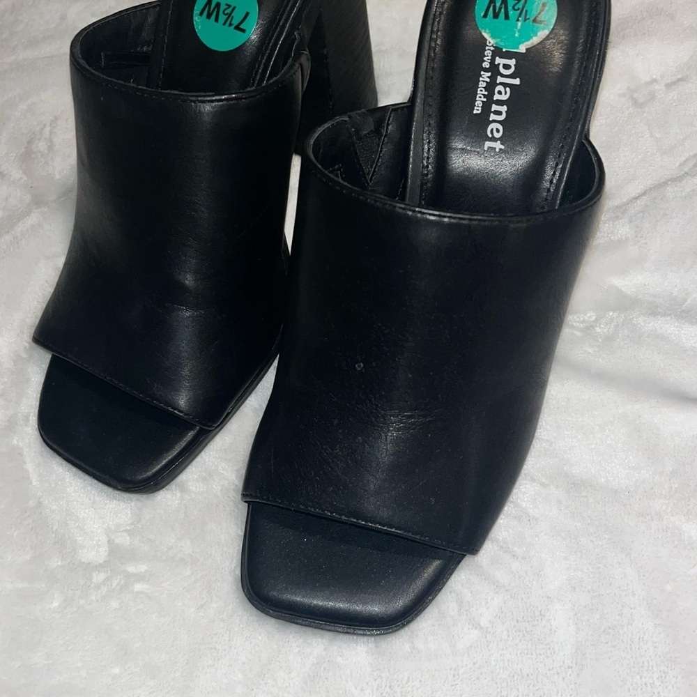 Steve Madden Black Heeled Boots - Picture 3 of 6
